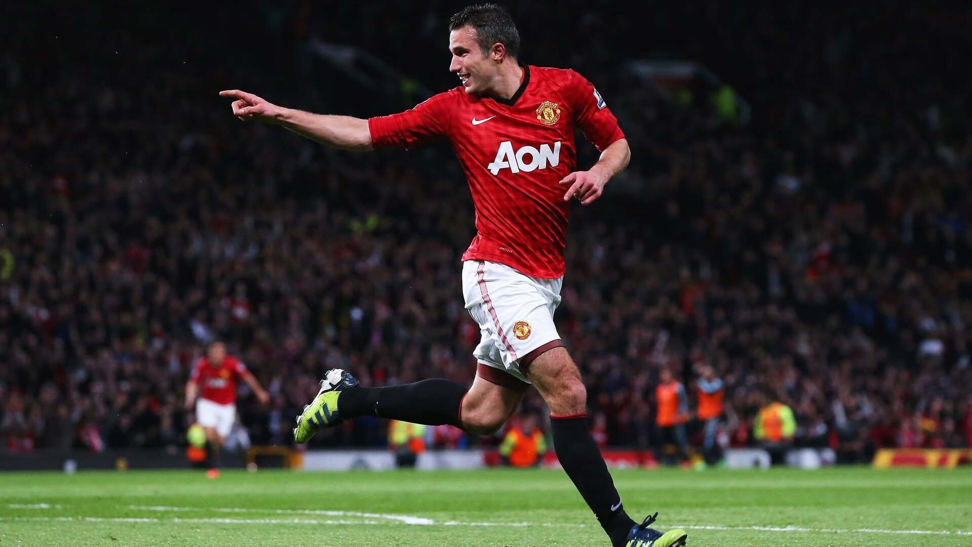 曼联在战术执行上需更好地贯彻教练意图，曼联的打法风格